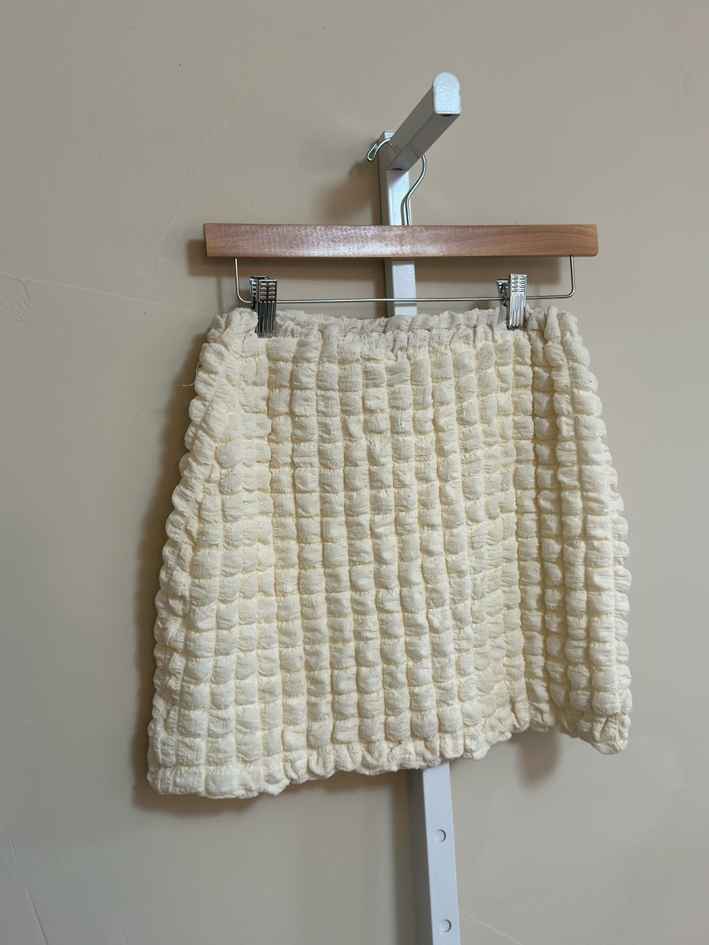 Find Me Now Cream Textured Bubble Mini Skirt Size M Coquette Balletcore